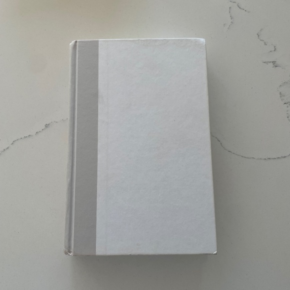 Small Great Things by Jodi Picoult | Hardcover Legal Drama Bestseller - Picture 5 of 7